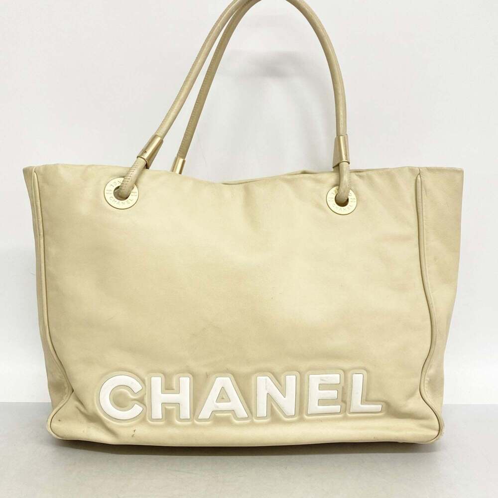 CHANEL Cream Lambskin Leather Tote Bag - Picture 13 of 13